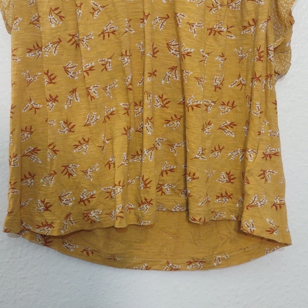 PRE OWNED LUCKY BRAND CAP SLEEVE FLORAL SHIRT SIZE S/P - Picture 4 of 10